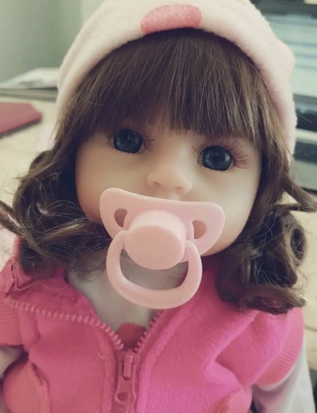 Лялька реборн Карина у костюмі с іграшкою 1538770352 фото