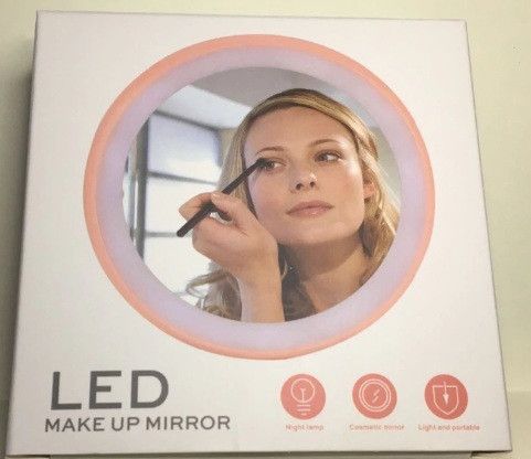 Карманное зеркало для макияжа с led подсветкой SUNROZ Pocket Mirror SUN7 Красное 4532 фото